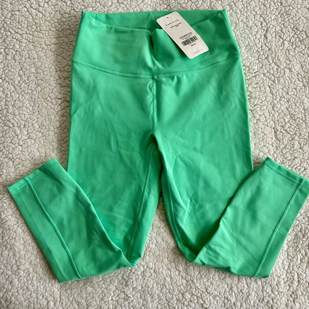 NWT Fabletics Define High-waisted Capri